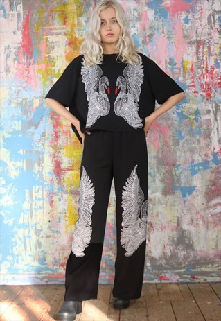 CROP PANTS & BOX TOP CO-ORDINATES IN KISSING SWANS PRINT