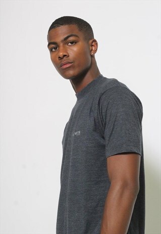 VINTAGE LEVIS T-SHIRT