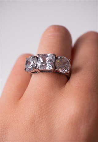 DYRBERG/KERN TRIPLE STONE RING