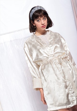 VINTAGE SATIN ROBE 90S WHITE KIMONO COAT