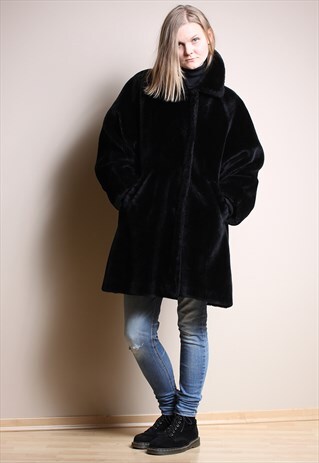 VINTAGE FAUX FUR COAT