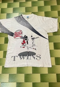 Vintage 90s MLB Minnesota Twins All Over Print T-Shirt