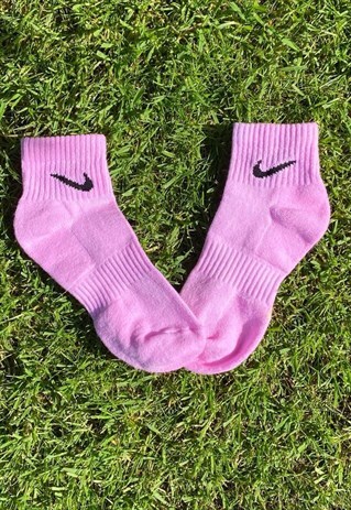 PASTEL PINK NIKE ANKLE SOCKS