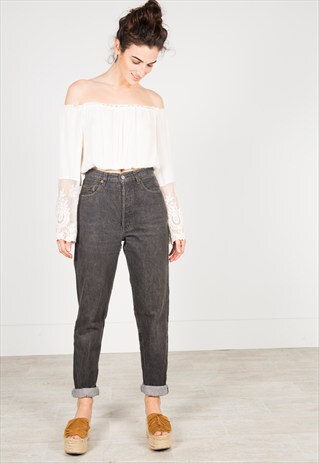 VINTAGE 80'S LEVI'S HIGH WAISTED JEANS / S0124