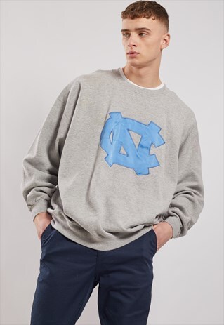 VINTAGE NIKE SWEATSHIRT