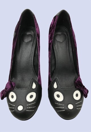 Black and Purple Cat Motif Velvet Ladies Court Heels