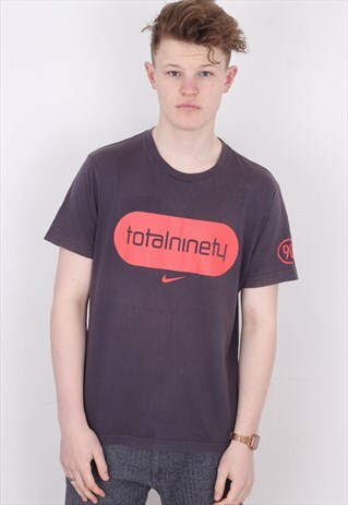 VINTAGE NIKE T SHIRT BTN107
