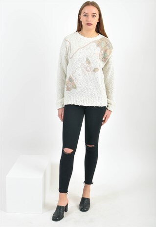 VINTAGE 80'S WHITE JUMPER IN FLOWER PRINT