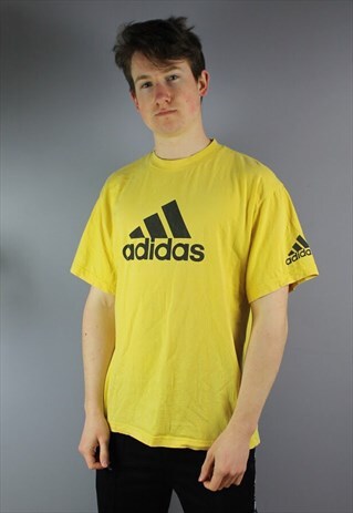 VINTAGE ADIDAS T-SHIRT IN YELLOW PRINTED LOGOS