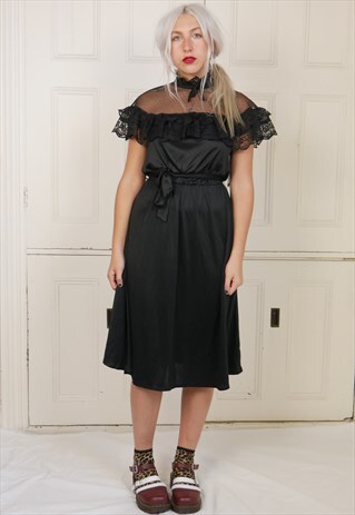 GOTHIC VINTAGE 70S DRESS LACE MIDI