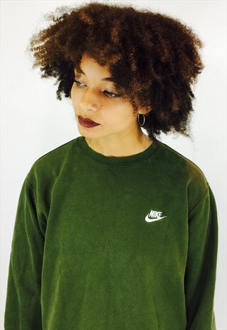 NIKE SWOOSH EMBROIDERED SWEATSHIRT