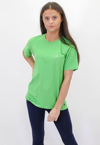 VINTAGE ADIDAS T-SHIRT IN GREEN