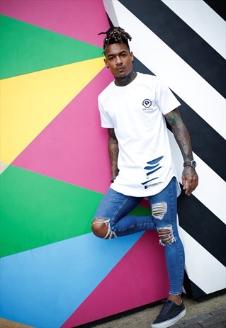 UXR WHITE LONGLINE DISTRESSED CURVED HEM T-SHIRT