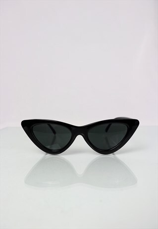BLACK RETRO CAT EYE SUNGLASSES