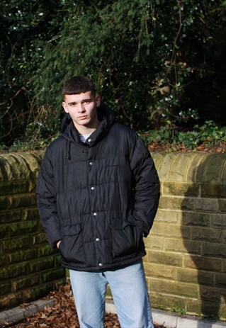 VINTAGE BLACK CHAMPION PUFFER JACKET