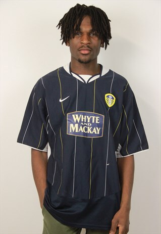VINTAGE NIKE JERSEY