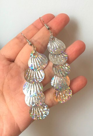 HANDMADE GLITTER SHELL EARRING