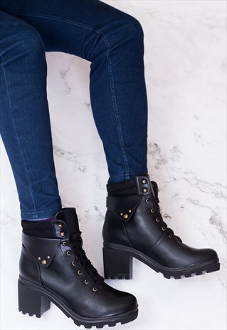 BLOCK HEEL ANKLE BOOTS IN BLACK LEATHER STYLE - RANGER THREE