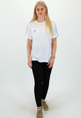 VINTAGE ADIDAS T-SHIRT