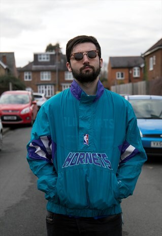 VINTAGE CHARLOTTE HORNETS BASKETBALL NBA STARTER JACKET