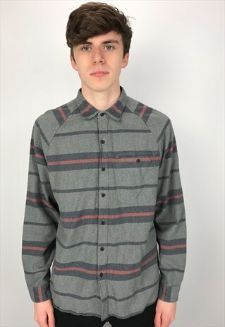 VINTAGE LEVIS PATTERNED SHIRT
