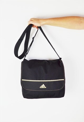 BLACK SHOULDER BAG