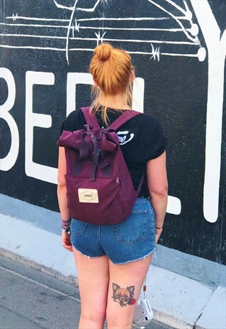 ROLL-TOP RUCKSACK IN BURGUNDY WITH OLD SCHOOL JUNKBOX PATCH
