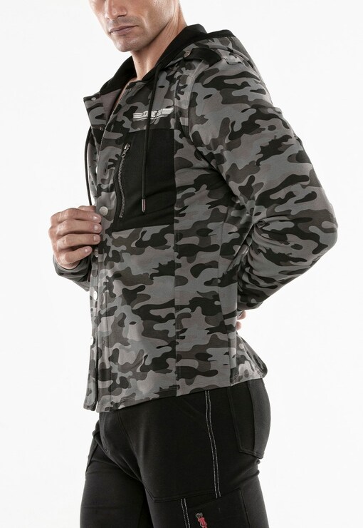 garment image