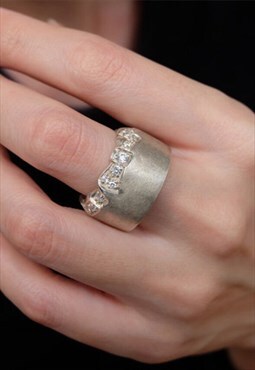 Mountain White Cubic Zirconia Statement Solid Ring 925Silver