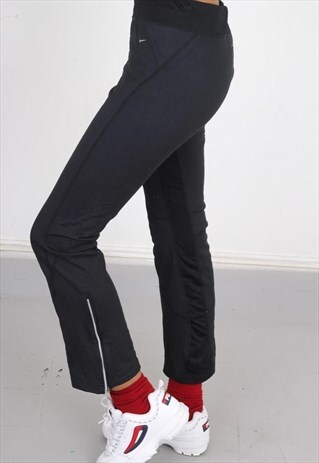 VINTAGE BLACK NIKE TRACK PANT
