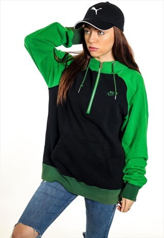 VINTAGE NIKE HOODIE H208
