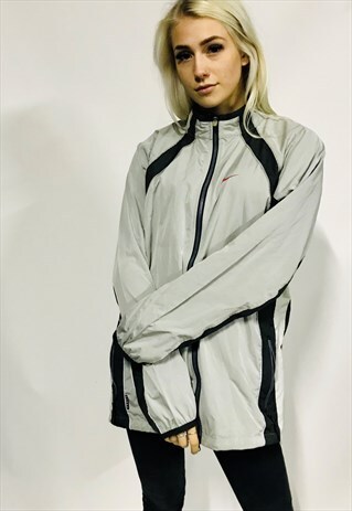 VINTAGE OVERSIZED NIKE WINDBREAKER JACKET MAC RAIN 90S L