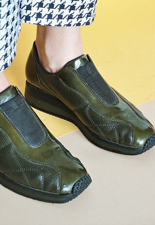 90S PATENT LEATHER PLATFORM SNEAKERS