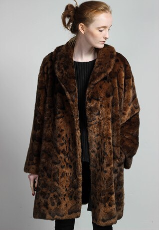 VINTAGE OVERSIZED FAUX FUR JACKET