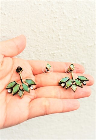 DETACHABLE GREEN STONE EARRING