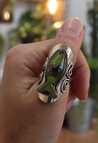 ADJUSTABLE GREEN FISH BOHO GLASS RING