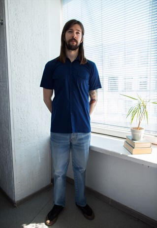 VINTAGE 70'S NAVY SHORT SLEEVED SHIRT