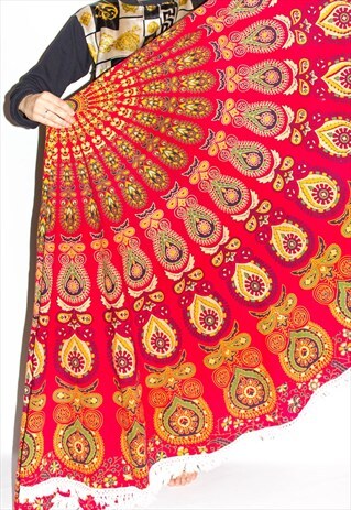 BOHO PRINT HUGE BLANKET / TASSEL SKIRT