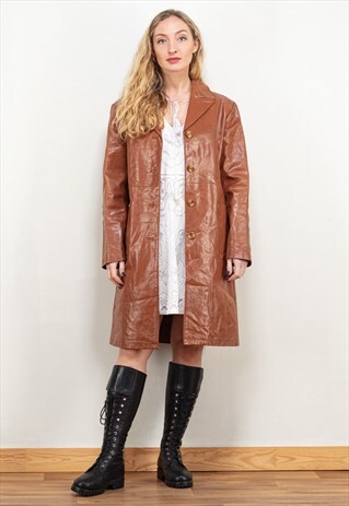 Vintage 90's Women Leather Coat in Brown