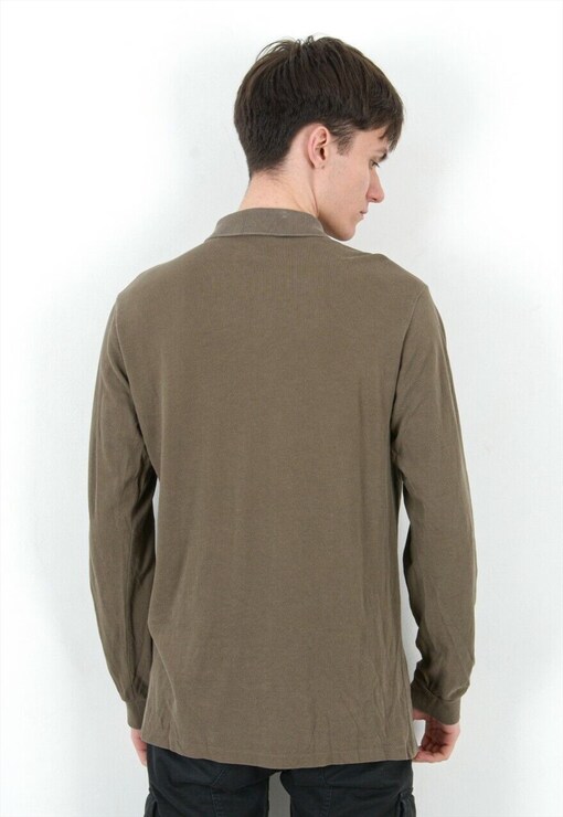 garment image