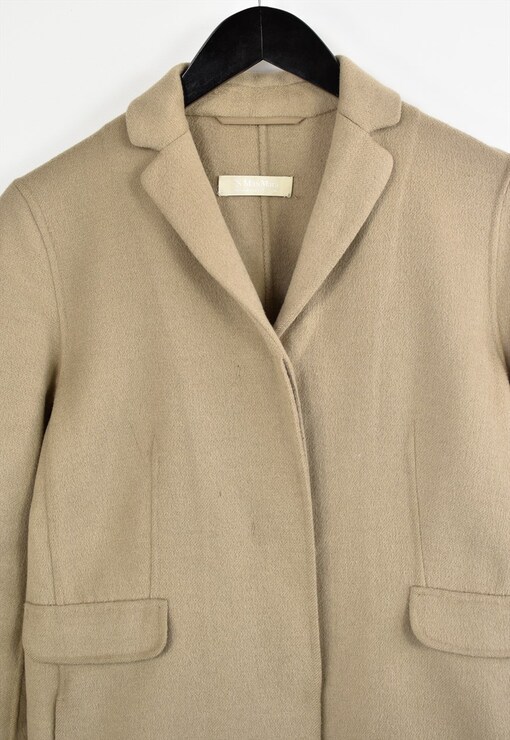 garment image