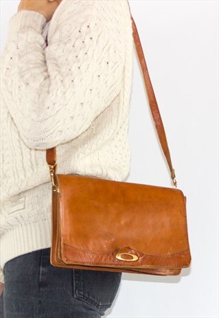 VINTAGE 70'S LEATHER SHOULDER BAG