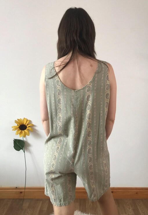 garment image