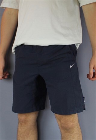 VINTAGE NIKE SHORTS IN NAVY WITH POCKETS, EMBROIDERED LOGO A