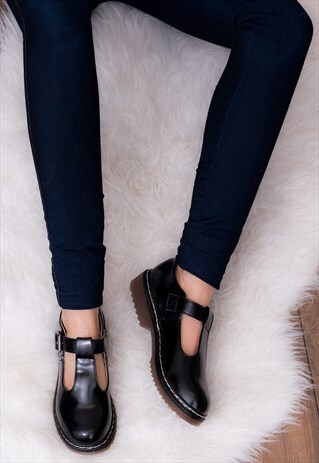 SNATCHED BUCKLE MARY JANE FLAT SHOES - BLACK LEATHER STYLE