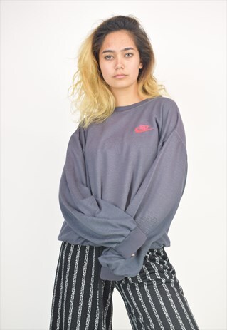 VINTAGE 90'S NIKE SWEATSHIRT