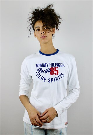 VINTAGE 90S TOMMY HILFIGER LOGO T-SHIRT