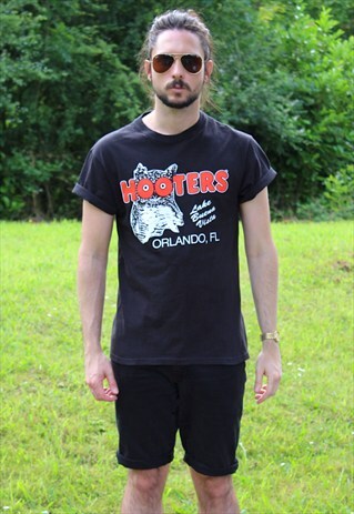 VINTAGE 90S HOOTERS USA ORLANDO FLORIDA T-SHIRT - S/M