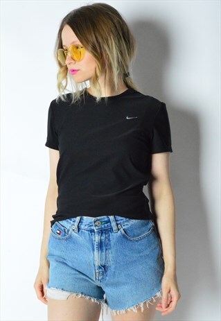 BLACK NIKE SPORTS TOP
