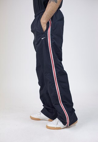 women's black tracksuit bottoms